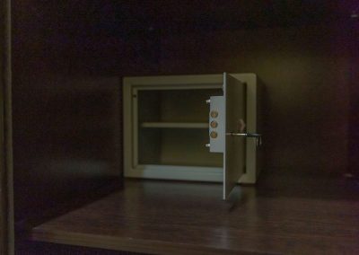 Сейф в номере в санатории им.И.М.Сеченова в городе Ессентуки - фотография