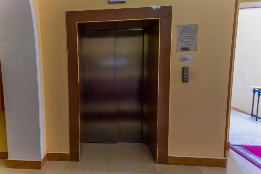 Лифт в санатории им.И.М.Сеченова в городе Ессентуки - фотография