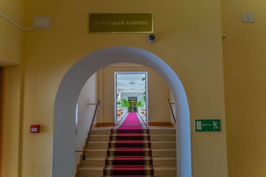 Коридор в санатории им.И.М.Сеченова в городе Ессентуки - фотография