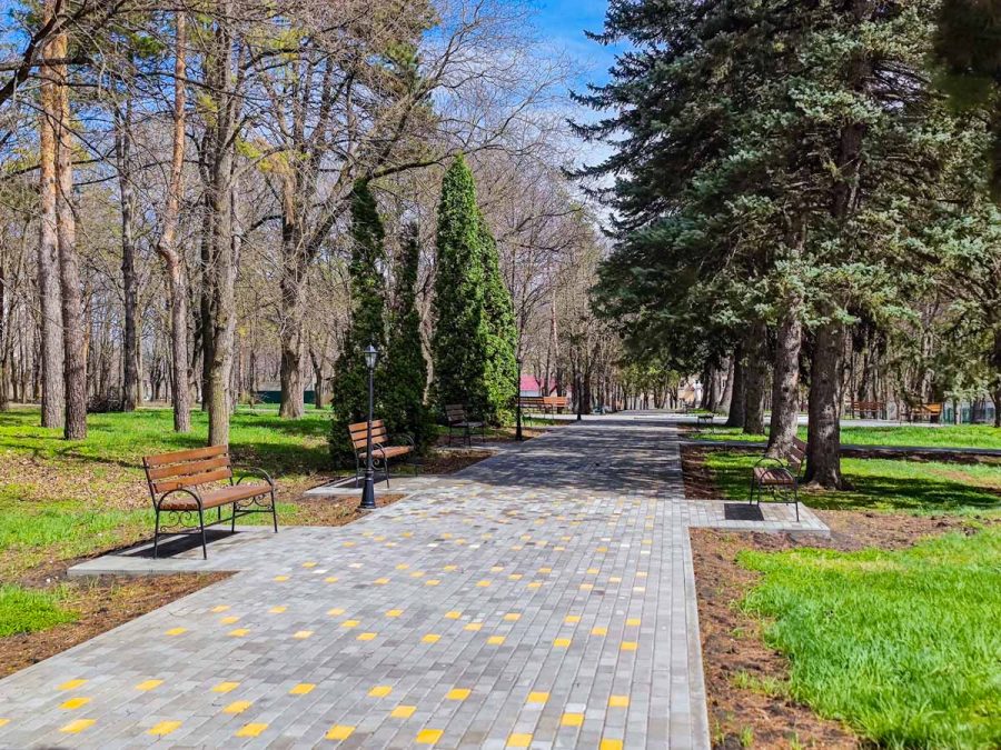 Территория в санатории им.И.М.Сеченова в городе Ессентуки - фотография