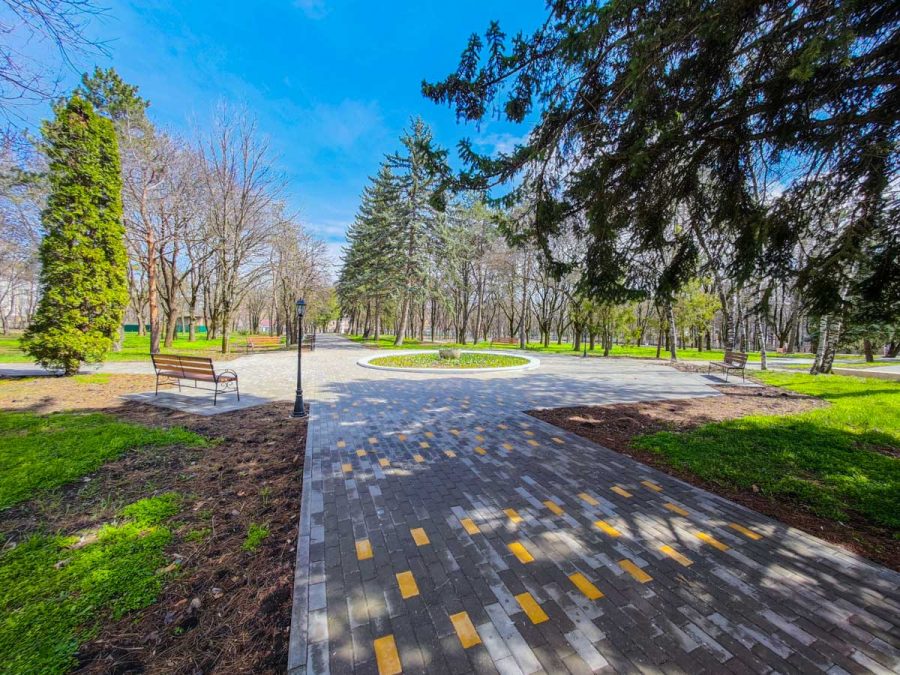 Территория в санатории им.И.М.Сеченова в городе Ессентуки - фотография