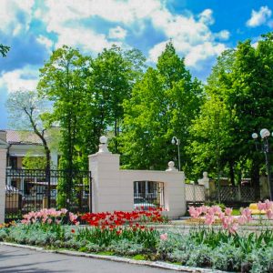 Территория в санатории им.И.М.Сеченова в городе Ессентуки - фотография
