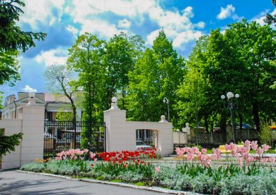 Территория в санатории им.И.М.Сеченова в городе Ессентуки - фотография
