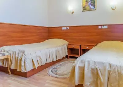 Двухместный номер стандарт в санатории им.И.М.Сеченова в городе Ессентуки - фотография