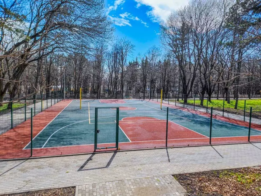 Спортивная площадка в санатории им.И.М.Сеченова в городе Ессентуки - фотография